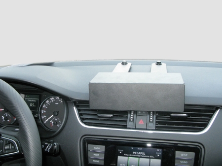 Brodit wzmocniony ProClip, Skoda Octavia III 13-21 w grupie Car audio / Co pasuje do mojego samochodu / Skoda / Skoda Octavia / Skoda Octavia 2012-2019 u BRL (240213496)