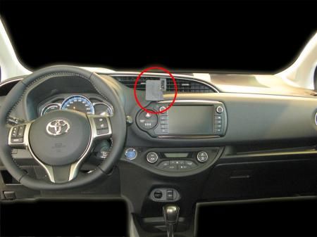 Toyota Yaris 15-, Wyśrodkowany w grupie Car audio / Co pasuje do mojego samochodu / Toyota / Yaris / Yaris 2017-2020 u BRL (240855040)