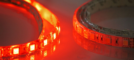 Taśma LED czerwona 24 V rolka 5 metrów w grupie Car audio / Oświetlenie LED / Lampy LED / Taśmy LED u BRL (871LEDTAPER24V5M)