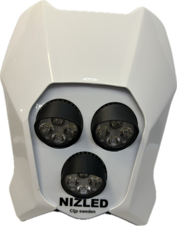 Potrójne światło zimna biel 120 W Triumph 2024-, biała, 3xE406k NIZLED w grupie Car audio / Oświetlenie LED / Enduro / Co pasuje do mojego motocykla / Triumph / 2024- u BRL (871TRIUMPHV24E40F3)