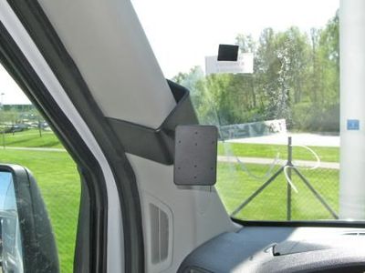 Ford Transit 14-15, Lewa