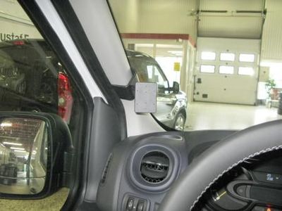 Renault Trafic 15-, Lewa