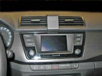 Skoda Fabia 15-, Wyśrodkowany