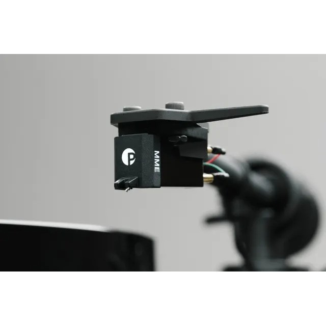 Pro-Ject E1.2 Phono z wkładką Pick It MM E, matowa biel
