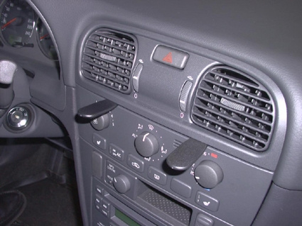 Brodit wzmocniony ProClip, Volvo S40/V40 01-03