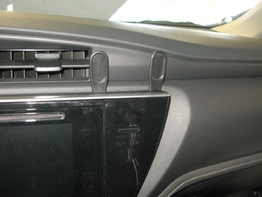 Brodit wzmocniony ProClip, Toyota Auris/Auris Full Hybrid 16-19
