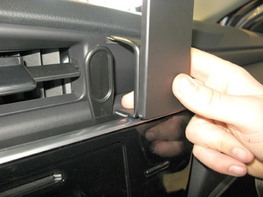Brodit wzmocniony ProClip, Toyota Auris/Auris Full Hybrid 16-19