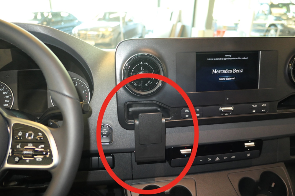 Brodit Wzmocniony ProClip, Mercedes Benz Sprinter 19-