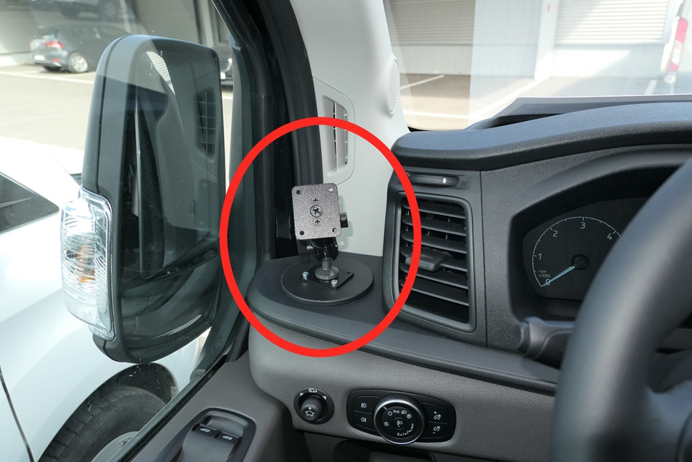 Brodit Wzmocniony ProClip, Ford Transit 20-