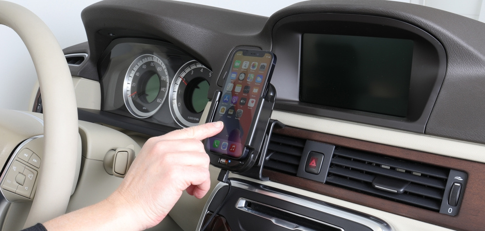 Qi bezprzewodowy aktywny uchwyt na telefon z ładowarką samochodową, Apple iPhone 12 Mini