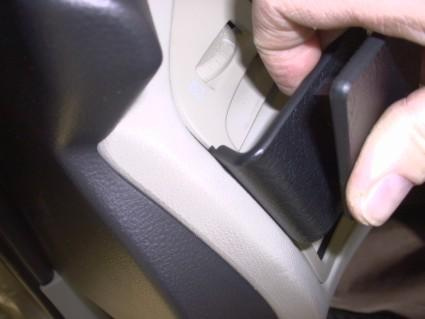 Nissan Primera 02-09, Lewa