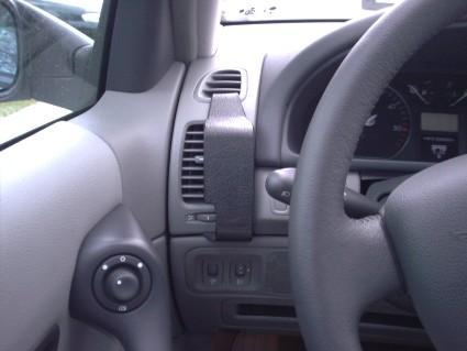 Renault Laguna 01-04, Lewa