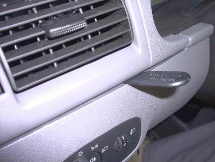 Ford Transit Connect/Tourneo Connect 03-09, Lewa