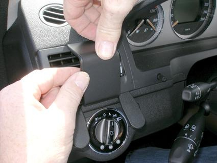 Mercedes Benz C-Klasa 07-10, Lewa