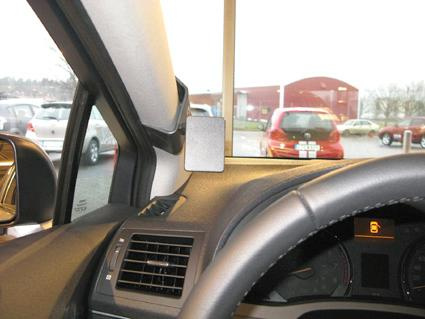 Toyota Avensis 09-15, lewy