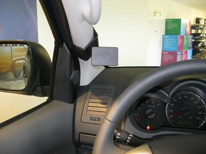 Toyota HiLux 12-15, Lewa