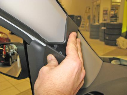 ProClip Uchwyt montażowy Dacia Dokker/Lodgy 14-15, Lewa