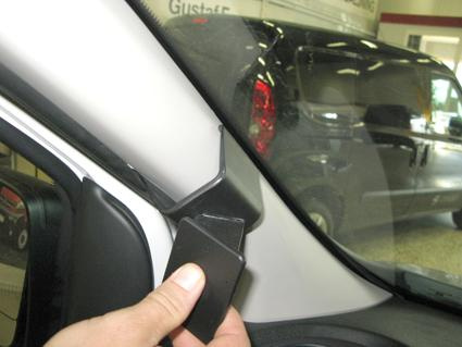 Renault Trafic 15-, Lewa