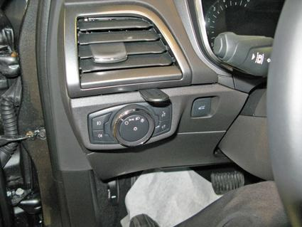 Ford Mondeo 15-, Lewa