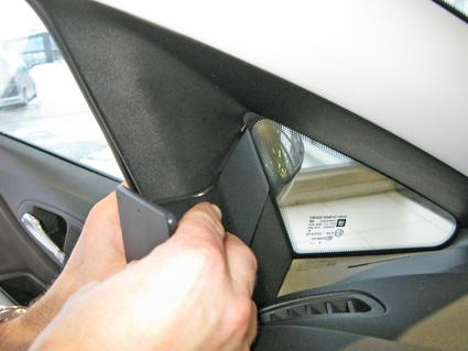 Opel Corsa 15-15, Lewa
