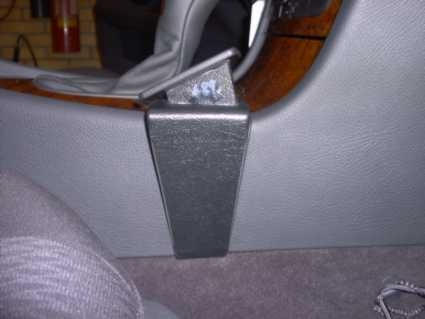 Brodit ProClip, Mercedes Benz E-Class, Sedan 02-09