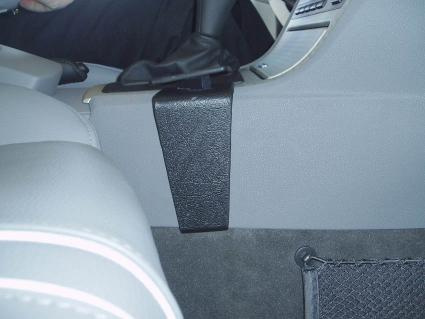 BMW X3 04-10, konsola