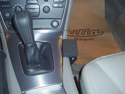 Volvo V70 05-08, konsola