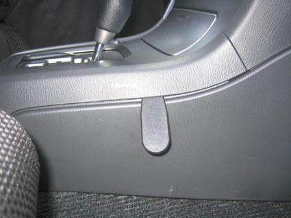 Subaru Impreza 05-07, konsola