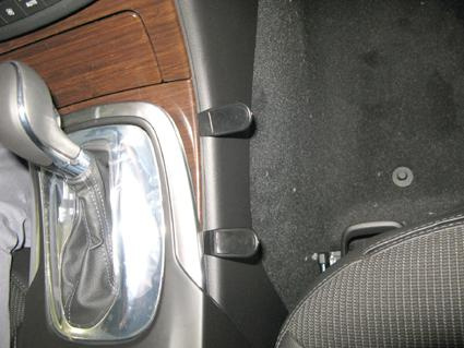 Opel Insignia 09-15, konsola