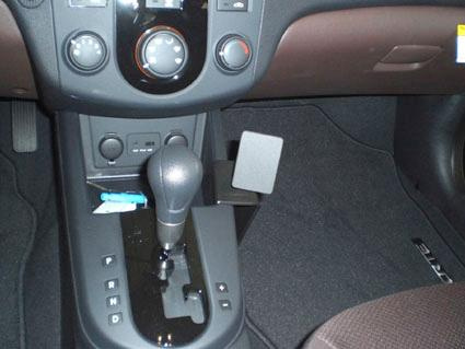 Kia Cerato 10-11, konsola
