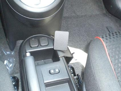 ProClip uchwyt montażowy Mazda 2 10-13, konsola