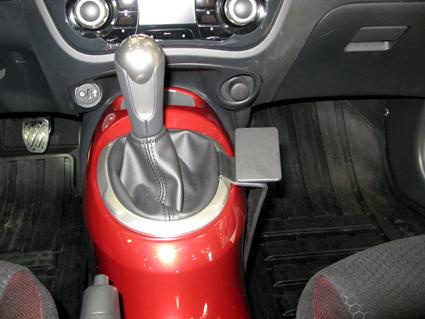 Nissan Juke 11-15, konsola, manualna