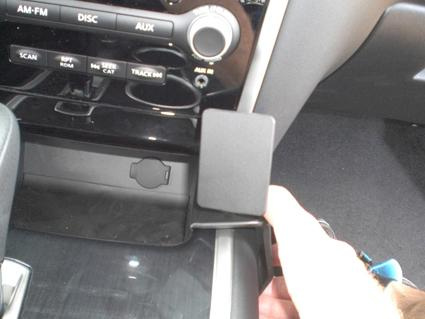 Nissan Pathfinder 13-15, konsola