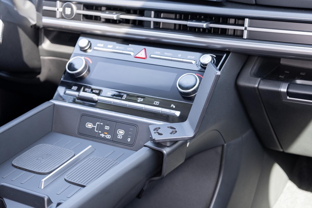 Brodit ProClip, Hyundai Santa Fe 24-26