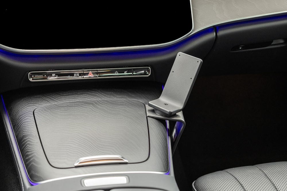Brodit ProClip, Mercedes Benz E-Class, sedan 24-26
