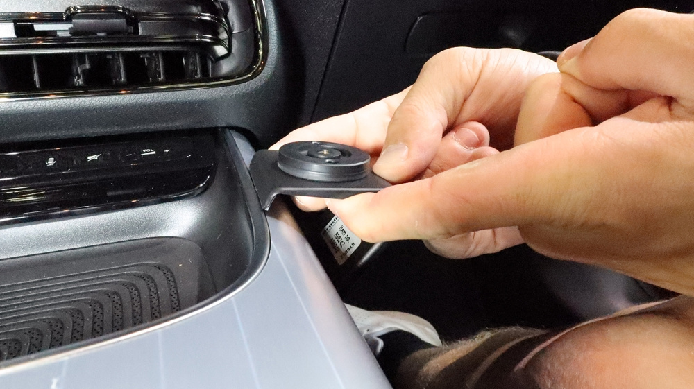 Brodit ProClip, Mercedes Benz CLA-Class 26