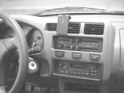 Toyota RAV 4 94-00, wyśrodkowany