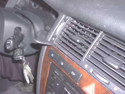 Audi A8 94-02, środek