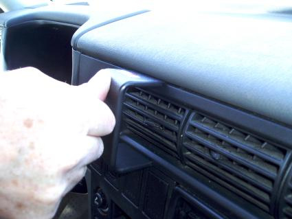 Volkswagen Caravelle 96-03, wyśrodkowany