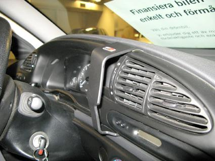 Ford Mondeo 97-00, wyśrodkowany