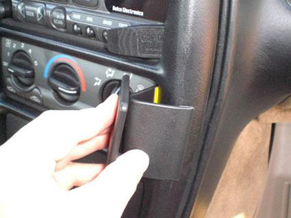 ProClip Uchwyt montażowy Chevrolet Corvette 97-04, pod kątem