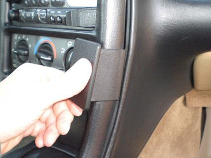 ProClip Uchwyt montażowy Chevrolet Corvette 97-04, pod kątem