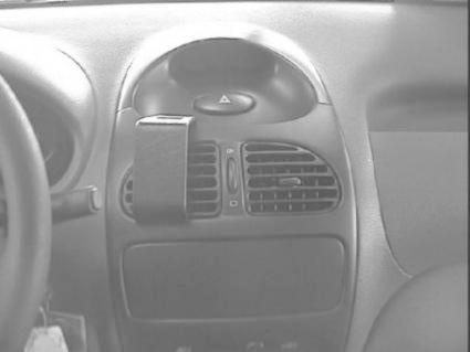 Peugeot 206 99-08, wyśrodkowany
