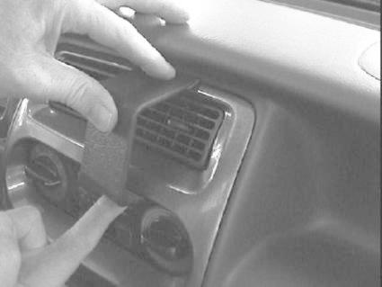 ProClip Uchwyt montażowy Daihatsu Sirion 99-01, wyśrodkowany