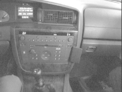 Opel Omega 00-05, pod kątem