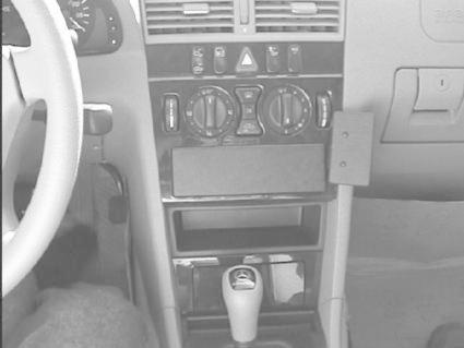 Mercedes Benz C-Klass 93-99, pod kątem