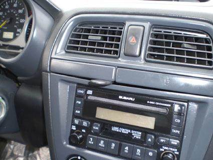 Subaru Impreza 01-04, Wyśrodkowany