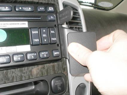ProClip Uchwyt montażowy Ford Maverick 01-07