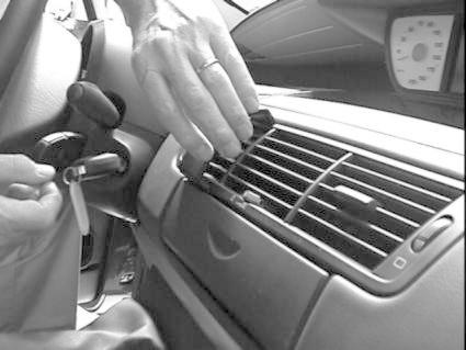 Citroen C8 02-11, centralny