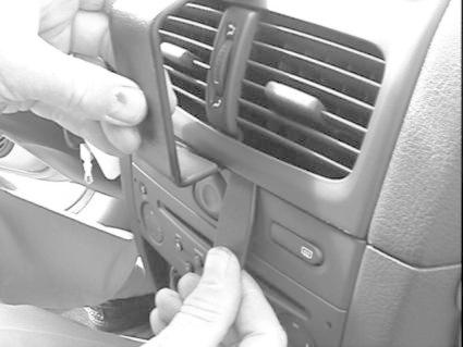 Renault Clio 02-05, centralny